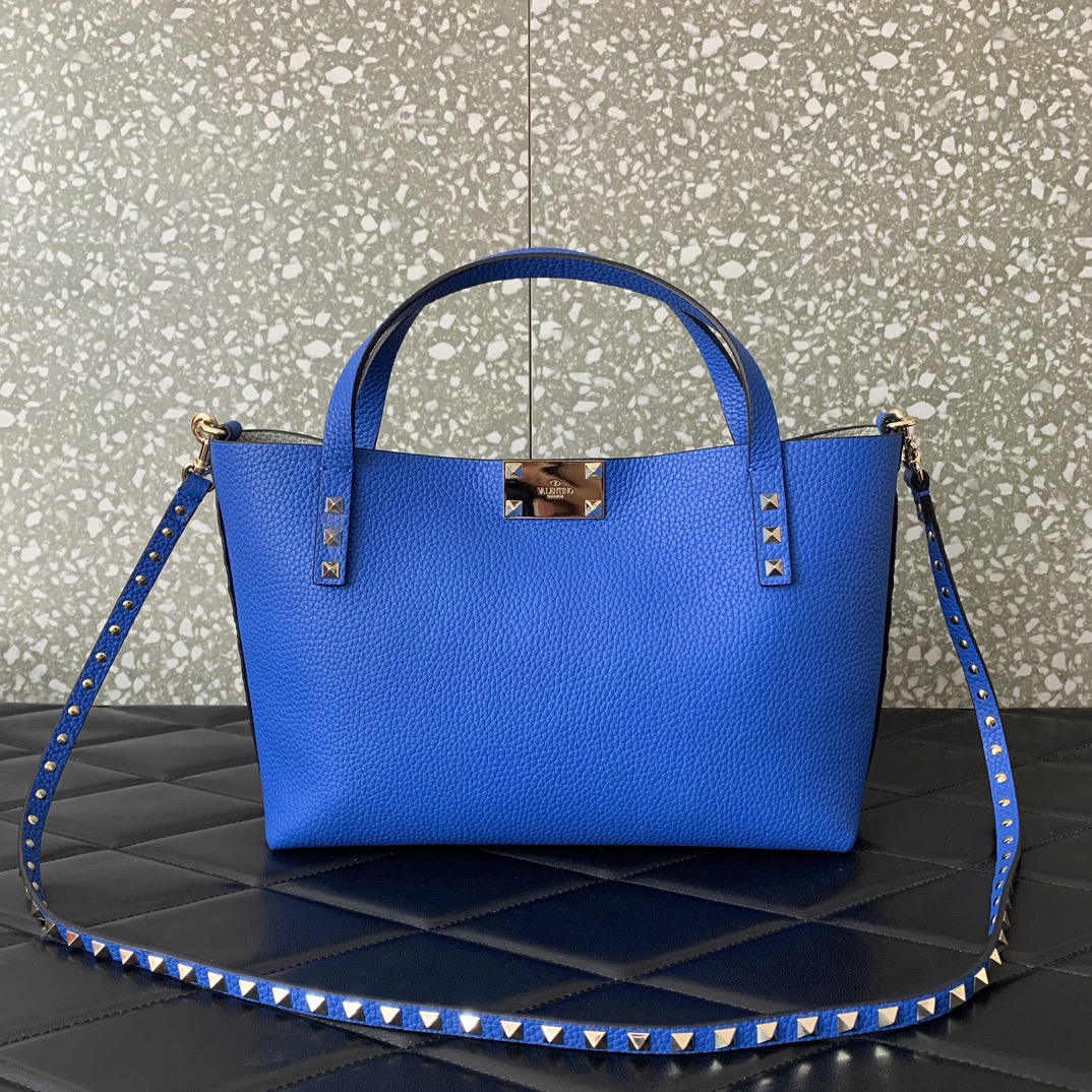 Valentino Garavani Rockstud Tote Bag in Blue Grainy Calfskin